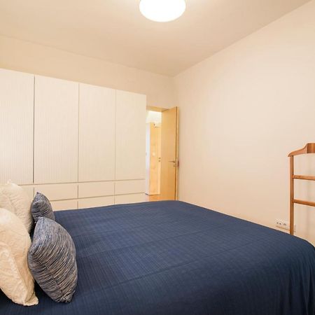 Center Apartment - Chiado - Heart Of Lisbon Bagian luar foto