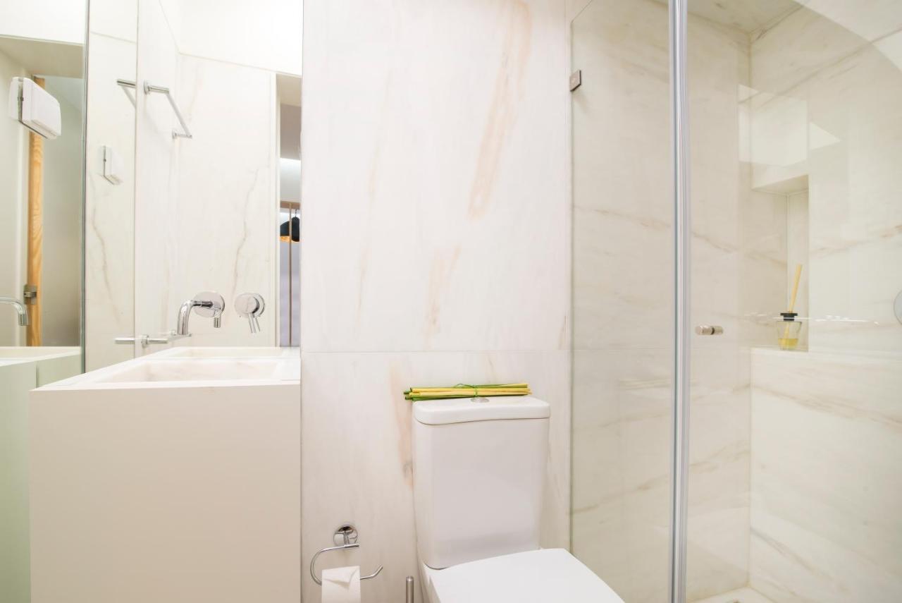 Center Apartment - Chiado - Heart Of Lisbon Bagian luar foto