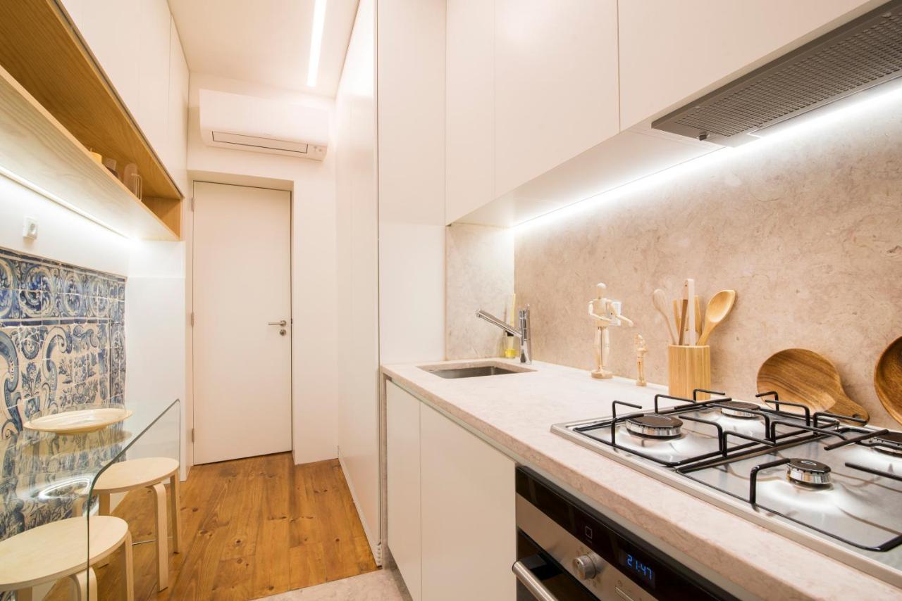Center Apartment - Chiado - Heart Of Lisbon Bagian luar foto
