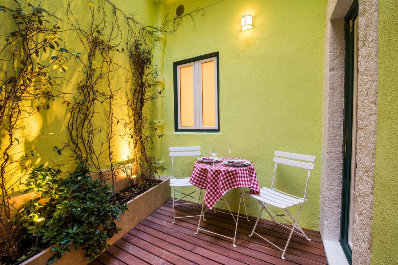 Center Apartment - Chiado - Heart Of Lisbon Bagian luar foto