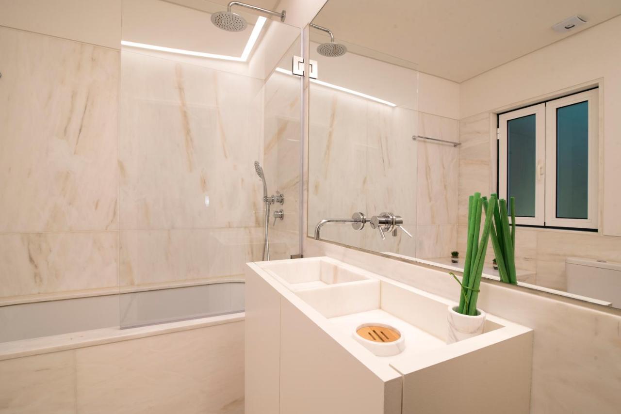 Center Apartment - Chiado - Heart Of Lisbon Bagian luar foto