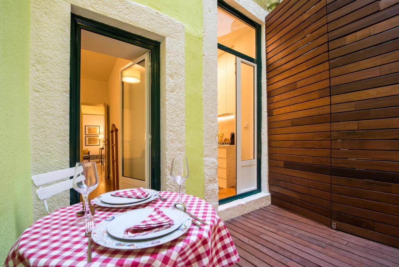 Center Apartment - Chiado - Heart Of Lisbon Bagian luar foto
